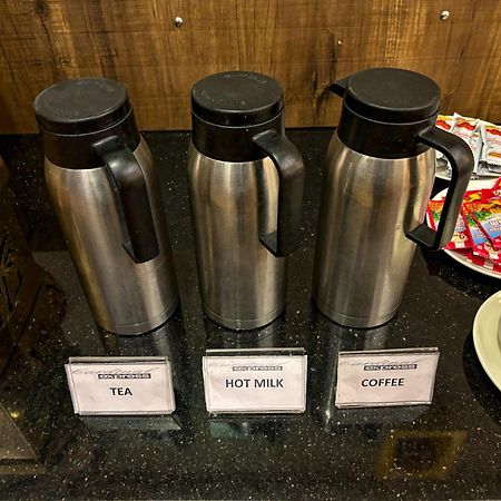 Hotel Oxmo Delhi Airport With Free Airport Transsfer New Delhi Eksteriør billede